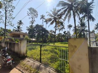 23.5 cents of land for sale in Varanapally, Kayamkulam