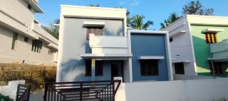 3 bhk New House-1400 sqft for sale in Thiroor, Thrissur.