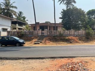 RESIDENTIAL LAND IN PERUVAMBA MAIN ROAD