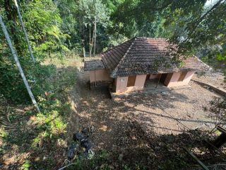 Premium Road-Front 22 Cent Property.