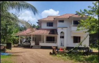 4BHK BUNGALOW FOR SALE WITH 24 CENTS LAND @ 67 LAKH ONLY