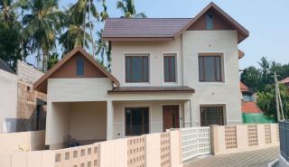 Premium 4 BHK House-3000 sqft for Sale in Kuttoor, Thrissur | Real Estate Thrissur