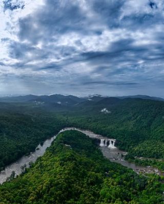 RESIDENTIAL PROPERTY - LAND NEAR Athirappilly - 45 MINS TO CHALAKUDY  whatsapp 00971553691007