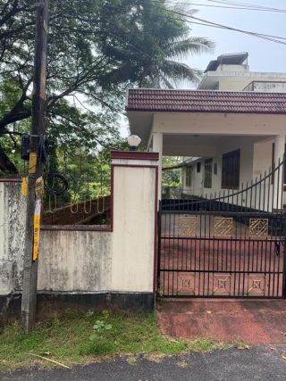 2 BHK House for sale in Chembukkavu near Town Hall, Thrissur.