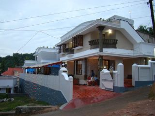 Located at Aramkallu, near Vazhayila