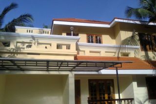 3 BHK Villa on main Road in Maruthankuzhi