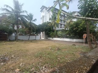 Ultra-Premium 16 Cents Plot for Sale Adjacent to The Leela Ashtamudi, Kollam (Can Be Split)