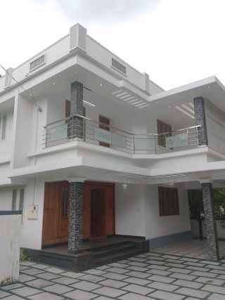 3 BHK House-2000 sqft For sale in Kuttanellur, Thrissur.