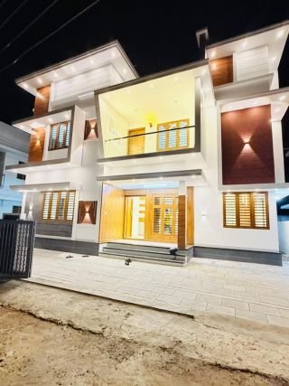 4 BHK House  MannuthyThrissur