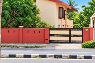 8.75 Cent Main Road Commercial Property Near MG College