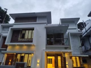 Beautiful House for Sale in Mannuthy, Thrissur