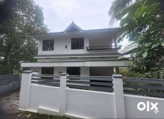 House for Rent Bodhananda Ashram Road, Paroppadi (Calicut)