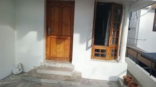 A spacious 2 BHK house (first floor) for rent at Pattom