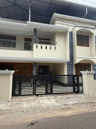 Newly Built 4 BHK Independent House for Sale – Kuttoor, Thrissur