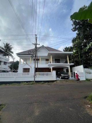 5 BHK Premium House for Sale in Thiroor, Thrissur