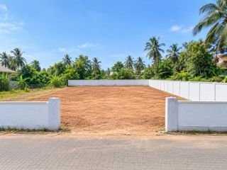 15 Cent Commercial & Residential Plot for Sale – Aristo Road, Thrissur