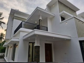 Elegant 5 BHK newly built House for Sale in Mannuthy, Thrissur