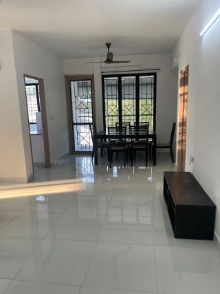 Hilife Autumn Seasons Apartment