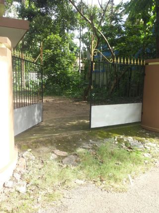 3.5 cents of land, udayamperoor,tripunithura.