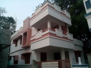 4 cent 1700sqft 3 bhk villa at kureekad(chottanikkara)