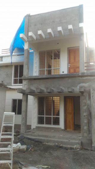 House for sale 1600  Sq ft new house near muthoot engg college