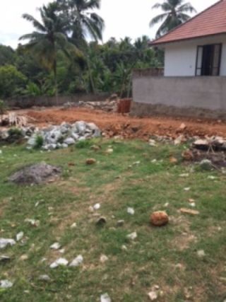 14 Cents House Plots For Sale Near Kundamanbagom,