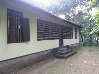 2 aker rubber land and house in kottyam dt