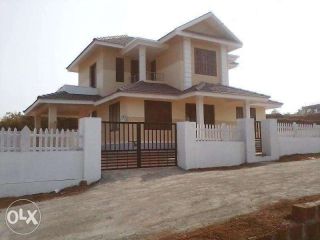9 cent land with beautiful house in Pilathara, Kannur
