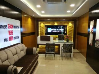 Furnished office space, ready to operate