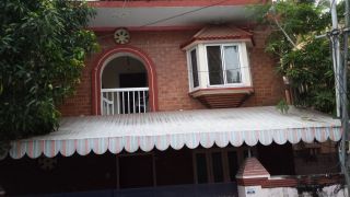 5 cents of land with 2 storey house fo0r sale