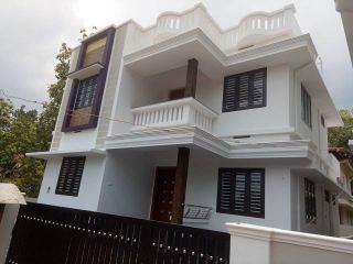2000 sqft 4bhk house in Chottanikkara, Kochi