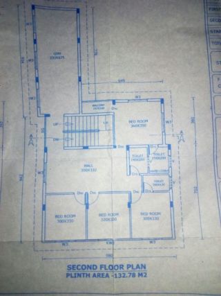 6 cent land and 1300sqcomercial and1300sq resi building