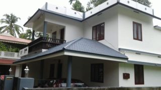 5 cents of land with 1650 sq.ft house