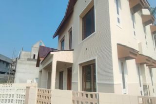 4 bhk 2 Houses of 3000sqft for sale in Kuttoor, Thrissur.