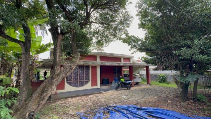 Property for Sale – 11 Cent Land with 3 BHK House (Kaloor, Ernakulam)