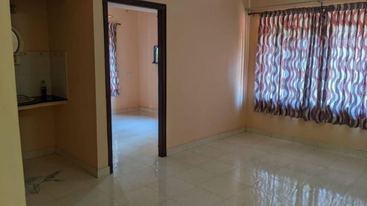 2 BHK Flat for Sale Near St. Joseph Convent, Mission Quarters