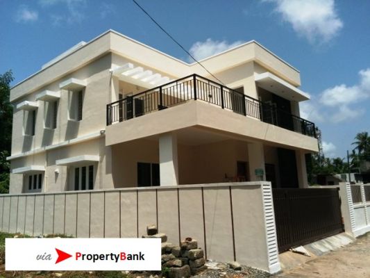 3 BHK semi furnished private villa at Kakkanad