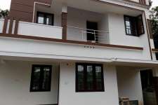 3.50 cent , 1300 sq.ft , 3bhk house in Thiruvankulam , Ernakulam .