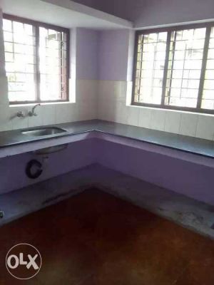 UPSTAIRS FOR RENT. Near TRIPUNITHURA Railway station