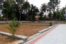 4,5,6,10 cents of house plots in Thrippunithura-Kureekad