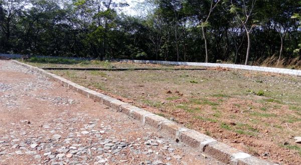3,4,5 cents of house plots in Chottanikkara