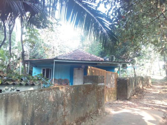 5 cents with house in pathananthitta