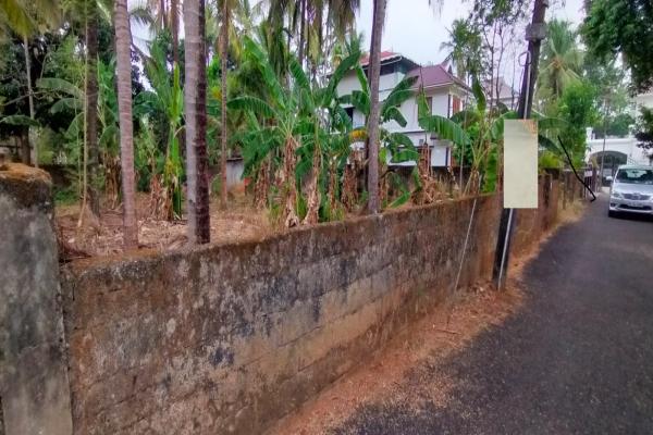 Residential Land for sale in Kalathode, thrissur.