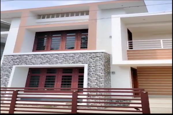 4 BHK House-1700sqft for sale in Kuttoor, Thrissur.